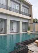 SWIMMING_POOL Griya Sunset Kuta