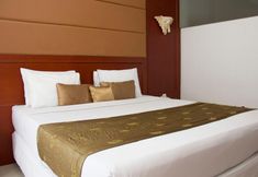 Bedroom 3 Grand Paradise Hotel