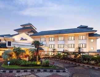 Luar Bangunan 2 Prime Plaza Hotel Purwakarta