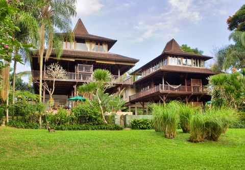 Lobby Villa Atas Awan