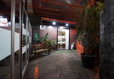 Exterior 7 Mine Home Hotel Cihampelas