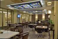 Bar, Cafe and Lounge Hotel Gajahmada