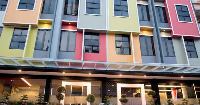 Bangunan Hotel Quintus Jakarta