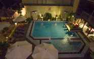 Swimming Pool 4 Taman Sari Beach Inn & Hostel