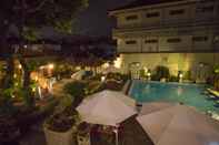 Swimming Pool Taman Sari Beach Inn & Hostel