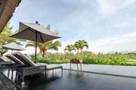 Swimming Pool Villa Rumah Lotus