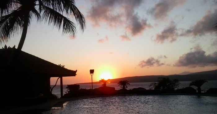 Kolam Renang Watu Dodol Resort