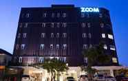 ภายนอกอาคาร 7 ZOOM Hotel Jemursari