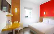 Kamar Tidur 7 Amaris Hotel Sunset Road