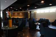 Bar, Kafe, dan Lounge Hotel Brothers Solo Baru