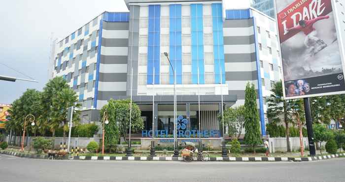 Exterior Hotel Brothers Solo Baru