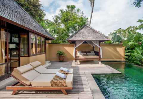 Swimming Pool Komaneka at Tanggayuda