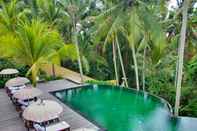 Swimming Pool Komaneka at Rasa Sayang