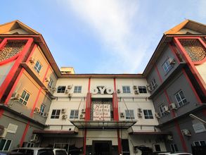 外部的 4 Hotel Dharma Utama Syariah