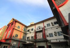 外部的 4 Hotel Dharma Utama Syariah