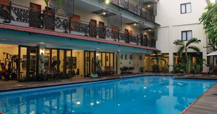 Swimming Pool Cantya Hotel
