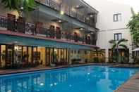 Swimming Pool Cantya Hotel