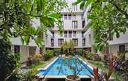 Kolam Renang 5 The Legian Sunset Residence