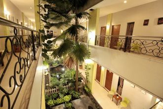 Bên ngoài 4 Zaen Hotel Syariah
