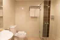 Toilet Kamar d'primahotel Airport Jakarta Terminal 1A