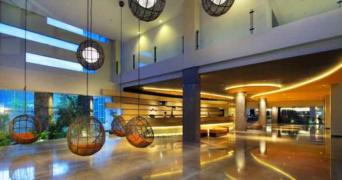 Lobby b Hotel Bali & Spa