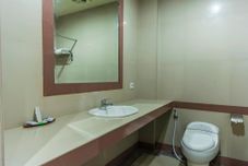 객실 내 욕실 Taman Tirta Ayu Pool & Mansion