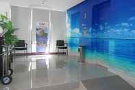 Lobi Top Hotel Manado by Gran Puri