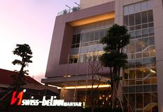 Exterior 2 Swiss-Belinn Manyar Surabaya