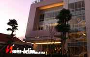 Exterior 2 Swiss-Belinn Manyar Surabaya