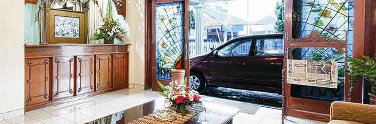 Lobby Griyadi Kusuma Sahid