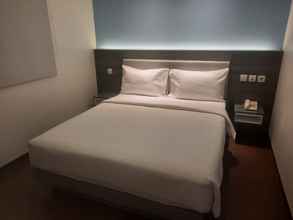 Kamar Tidur 4 Amaris Hotel Season City Jakarta