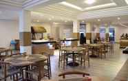 Restaurant 4 Gumilang Regency Hotel by Gumilang Hospitality