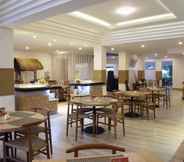 Restaurant 4 Gumilang Regency Hotel by Gumilang Hospitality