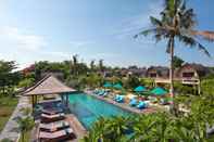 Swimming Pool Hotel Vila Ombak
