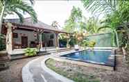 สระว่ายน้ำ 2 Villa Mahalini 1 Seminyak