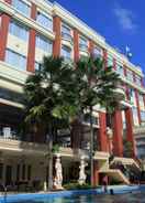 SWIMMING_POOL Grand Wahid Hotel Salatiga