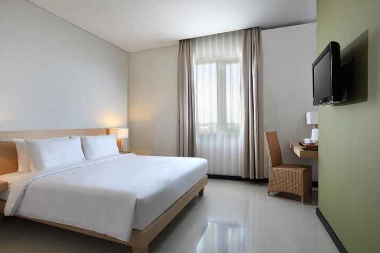BEDROOM Hotel Santika Bengkulu