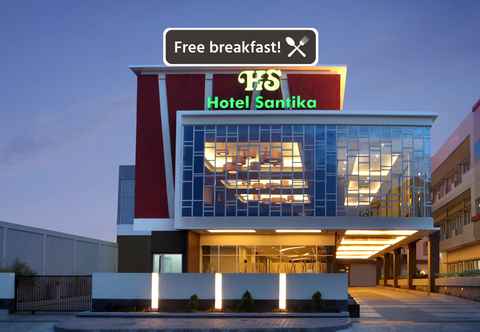 Bên ngoài Hotel Santika Bengkulu