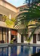 EXTERIOR_BUILDING Seminyak Point Guest House