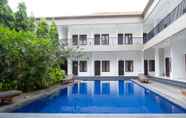 Common Space 3 Seminyak Point Guest House