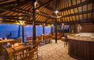 ร้านอาหาร 5 Laguna Reef Hut Lembongan