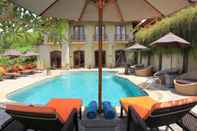 สระว่ายน้ำ Hotel Villa Ubud 
