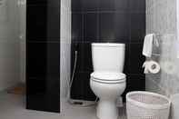 Toilet Kamar Taco Corner Trawangan