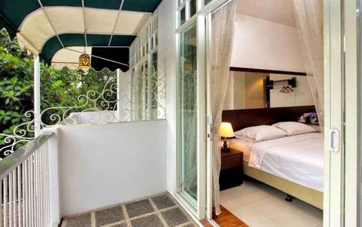The Victoria Luxurious Guest House Bandung - Deluxe Double Balcony - Room Only