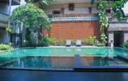 Kolam Renang 6 Maxi Hotel And Spa