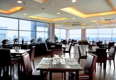 Restaurant 5 Grand Pacific Hotel