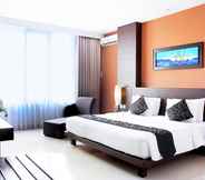Bedroom 3 Grand Pacific Hotel