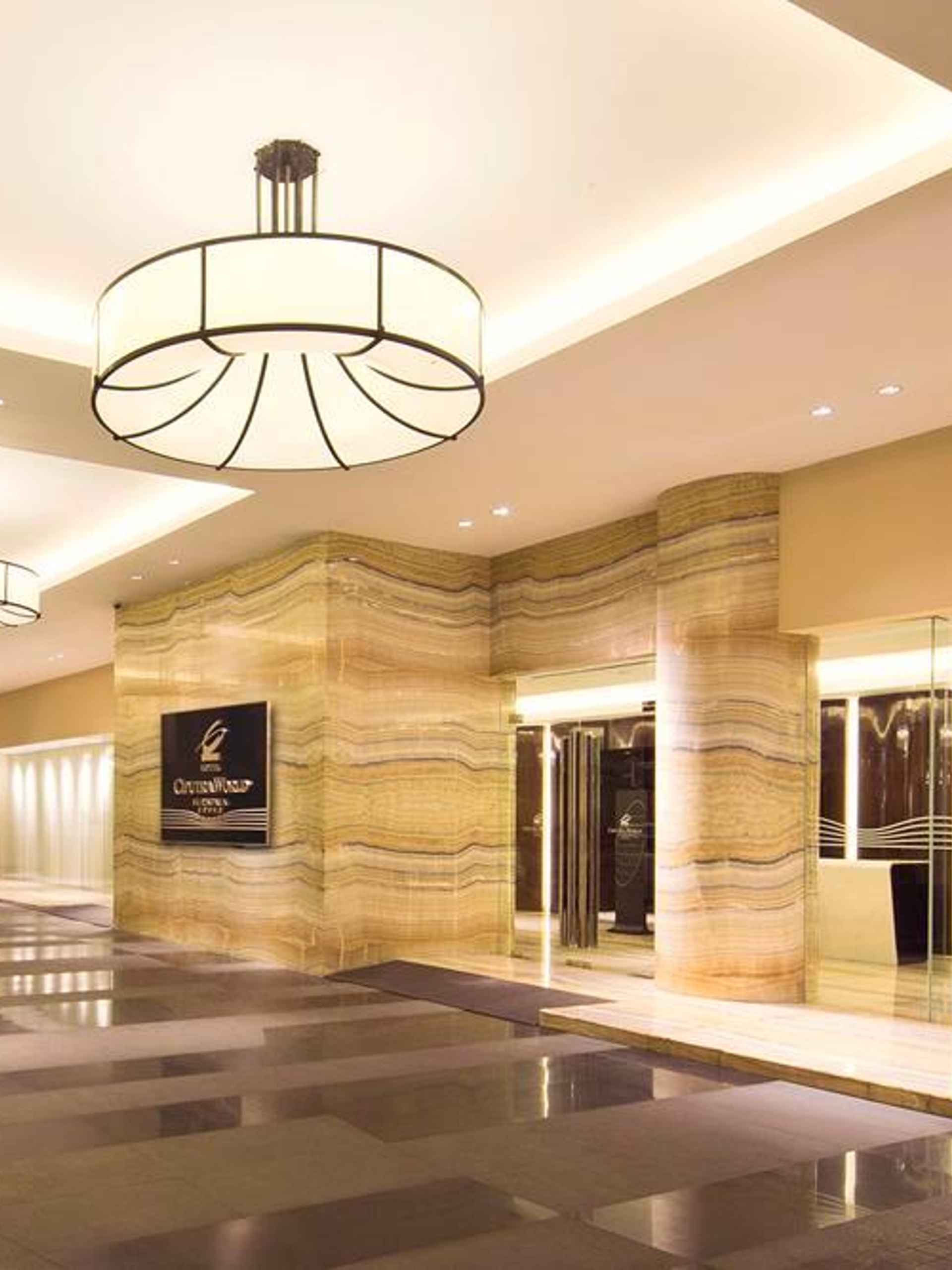Lobby Hotel Ciputra World Surabaya managed by Swiss-Belhotel International