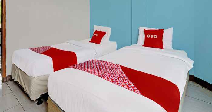 Kamar Tidur OYO 91810 Hotel Balebat 2