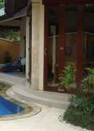 SWIMMING_POOL Bali Emerald Villas